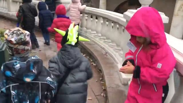 Детская экскурсия по Александровскому саду и Красной площади смотреть онлайн