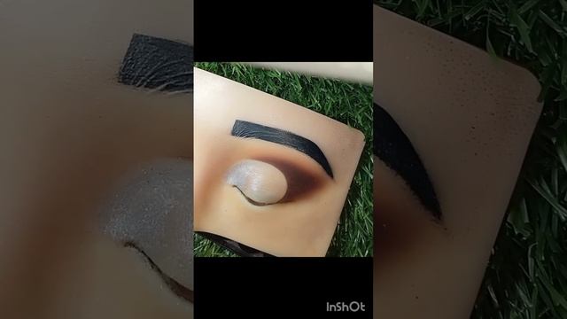 #shrts viral easy makeup art amazing eye makeup eye shadow hace styles colours Braun sad sky white смотреть онлайн