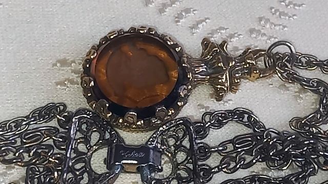 Космическая, гипнотическая брошь! Вы видели такую красоту??? смотреть онлайн