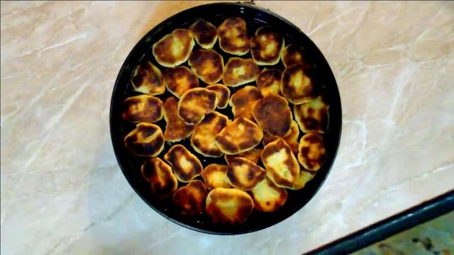 Вот как нужно готовить картофель Картофельные подушечки под соусом смотреть онлайн