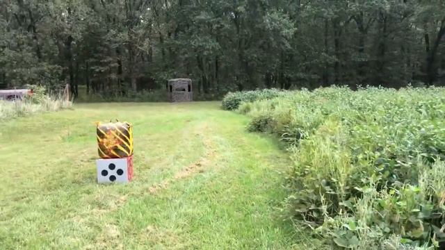 TenPoint Titan Extreme Crossbow Target Practice and Food Plot Update смотреть онлайн