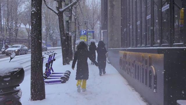 [4K] Walking An Hour Of Heavy Snow In Hongdae, Seoul 2021.12
