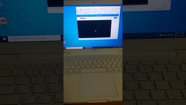 MacBook 2009 White A1342 On Windows 10 Pro 1903 смотреть онлайн