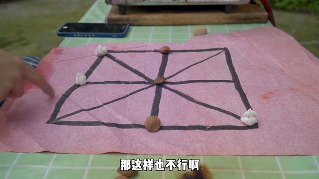 買條草魚，小雨做“錫紙烤魚”，淋上秘製炒醬料，外焦里嫩，太爽了！ 【市民朱小雨】 смотреть онлайн