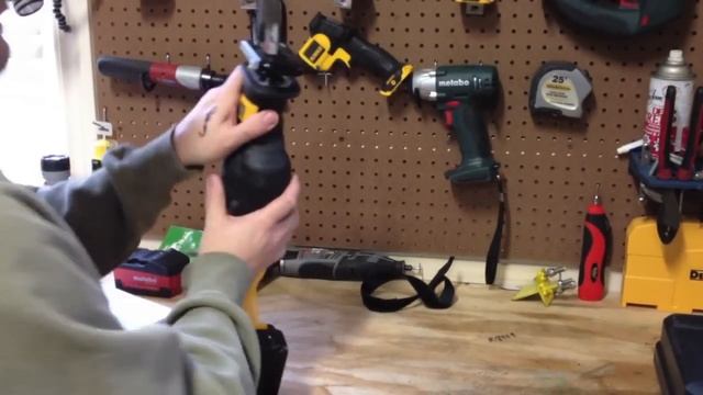 DeWALT DCS380L1 20V MAX Lithium Ion Reciprocating Saw Kit - Review