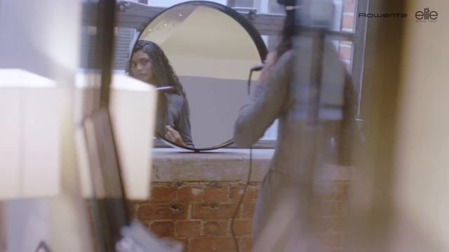 Fast & Perfect Straightening | Rowenta for Elite Model Look смотреть онлайн