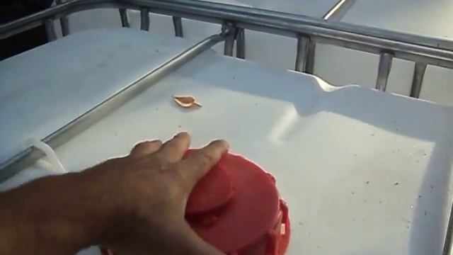 Еврокуб 1000 литров.Подставка под еврокуб. Воронеж 89518520847