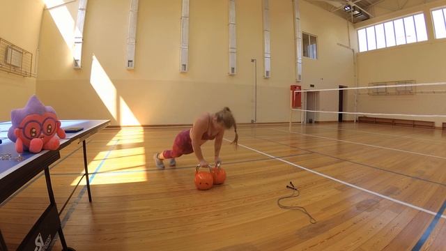 Мокрая тренировка с гирями и скакалкой - как достичь просветления и умиротворения!))) смотреть онлайн