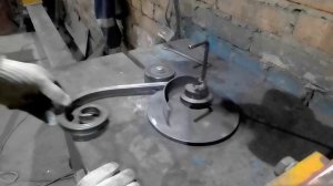 станок УЛИТКА для  ХОЛОДНОЙ КОВКИ  сделанная СВОИМИ РУКАМИ.