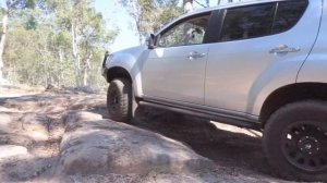 Isuzu MU-X Ultimate 4WD Compilation