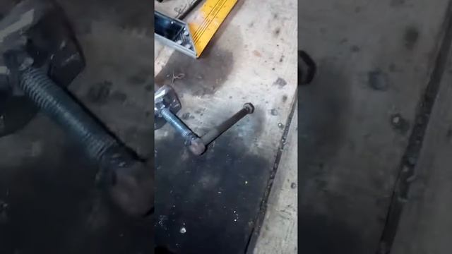 Мощные струбцины из стальной полосы смотреть онлайн