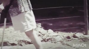 Женщина, которую ты полюбишь, будет как две капли воды похожа на тебя. #amputee #crutches #highheel