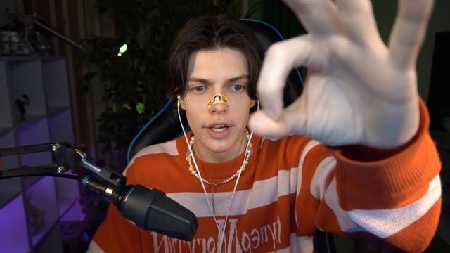 ДЕТИ ПРОДАЮТ КАРТИНЫ В РОБЛОКС (А ЛУЧШЕ БЫ НЕТ) смотреть онлайн