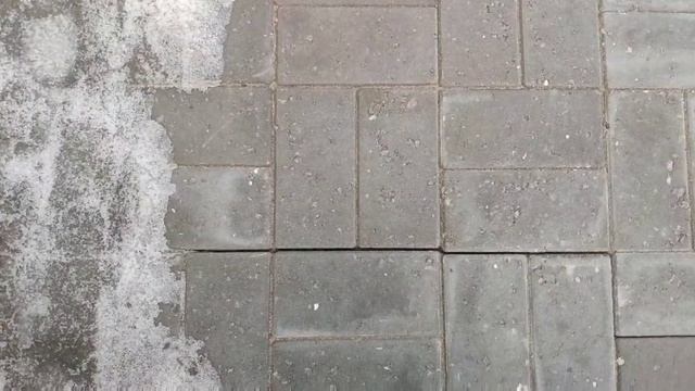 Весна. Брусчатка. Пучение грунта уходит. Восстановление поверхности. смотреть онлайн