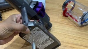 Dyson V10 Battery replacement