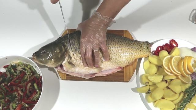Рыба карп фаршированная овощами с картофелем и запеченная в духовке: рецепт We prepare fish??️ смотреть онлайн
