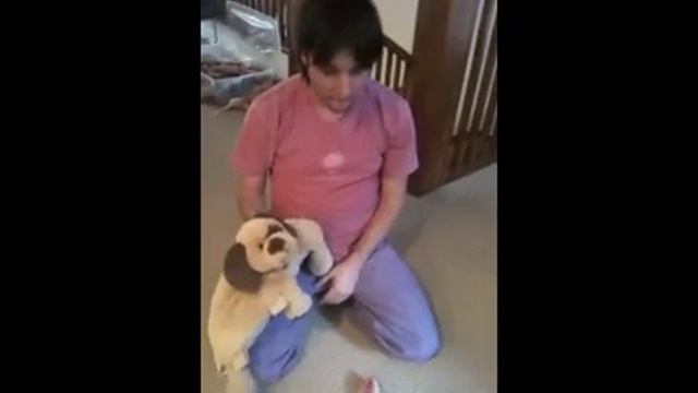 Norman jugando con Tomas смотреть онлайн