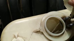 Устройство системы омывания и очистки лобового окна автомобиля, на примере MB W124.