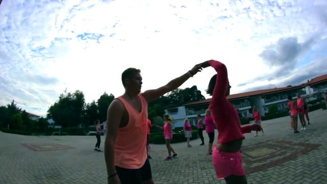 Смотрите первый ролик