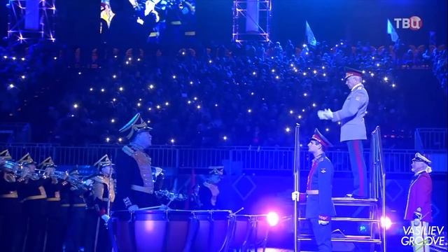 Старший преподаватель школы Борис Геннадьевич Васильев на Спасской башне смотреть онлайн