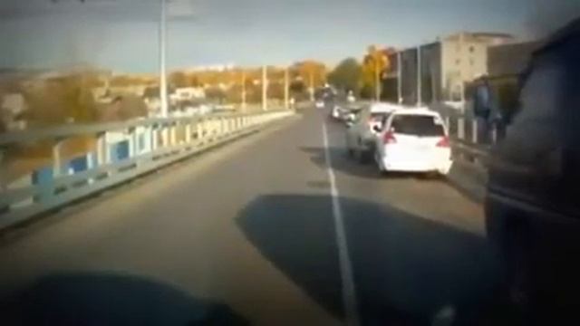 Stupid Crazy Brakes- Van Does Endo смотреть онлайн