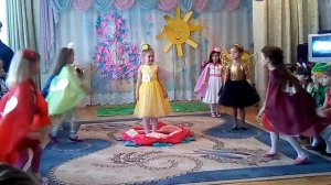 Танец бабочек в детском саду