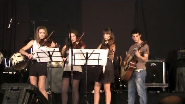 Paula Cidad, Ana de Santos, Alba Agraz y Pablo Roca Smooth Criminal смотреть онлайн
