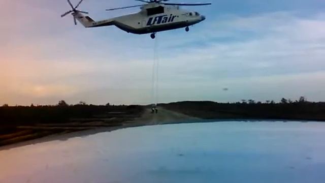 Работа МИ-26 по переброске техники КРС смотреть онлайн