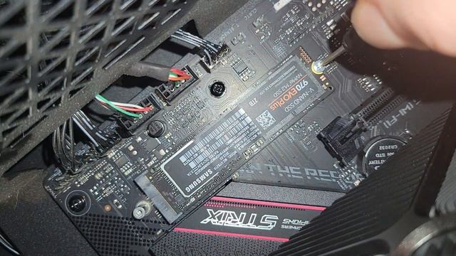 Installing an M.2 NVME SSD in your desktop PC for more storage. смотреть онлайн