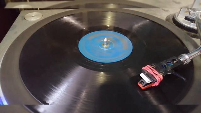 Эстрадный джаз оркестр, Дирижёр Б. Сименов - "Карнавальная ночь" танго смотреть онлайн