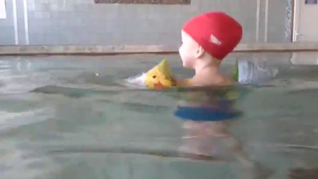 Детский бассейн Дельфин в Караганде смотреть онлайн