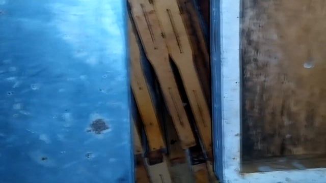 Пчёлы сверху у задней стенки! Зимовка пчёл в ФЕВРАЛЕ не ЗЕВАЙ проверяю наличие мёда в ульях у пчёл! смотреть онлайн