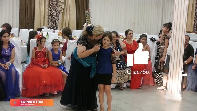 Танцуют цыганочки. Кто как может смотреть онлайн