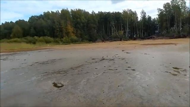 Очередной выезд на рыбалку на природу с друзьями смотреть онлайн