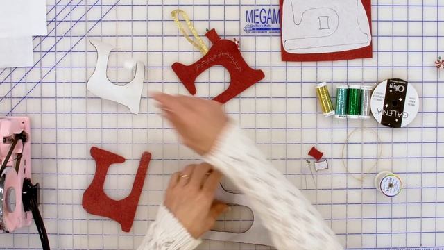 DIY Sewing Machine Ornament | a Shabby Fabrics Craft Sewing Tutorial смотреть онлайн