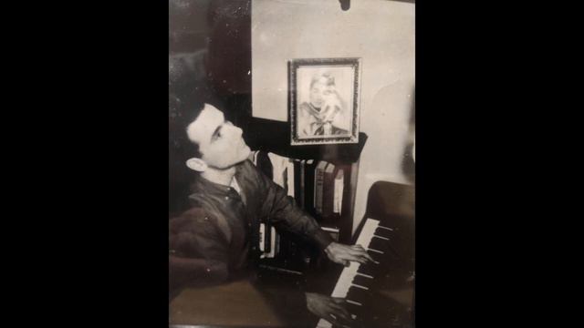 Addinsell. Warsaw Concerto performed by Ernest Davella смотреть онлайн