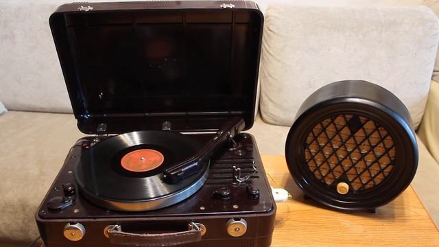 Игрушка (полька; конц. ансамбль п/у Е. Пинке) смотреть онлайн