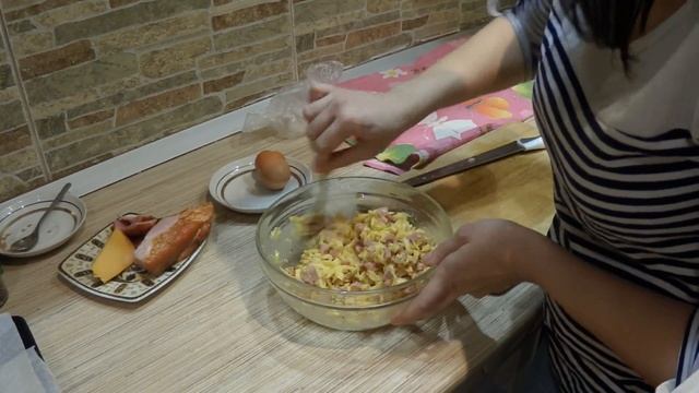 Сытные Круассаны с начинкой. Из слоеного теста. смотреть онлайн