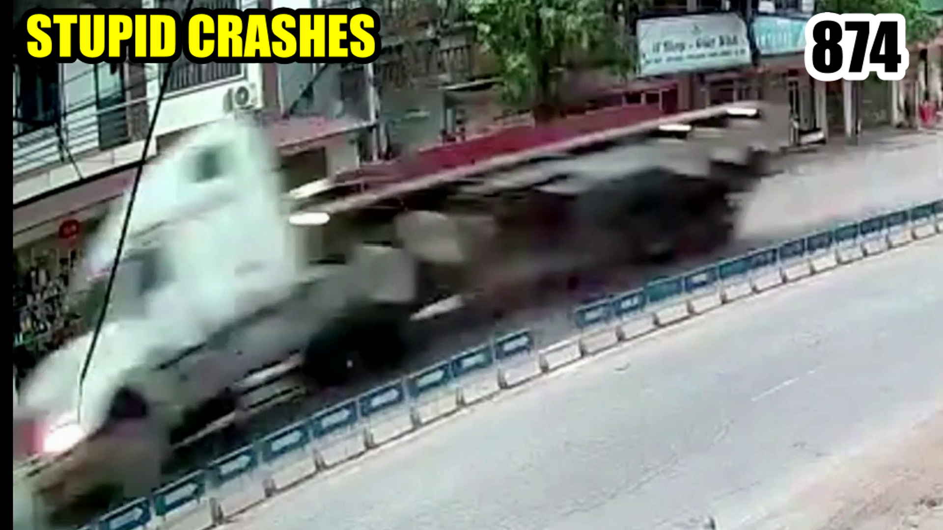 Подборка аварий и дтп на видеорегистратор. 09 04 24 смотреть онлайн