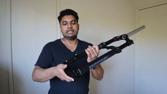 ENTRY LEVEL ROCKSHOX AIR FORK UNBOXING, 2020 ROCKSHOX JUDY GOLD, BUDGET MOUNTAIN BIKE FORK смотреть онлайн