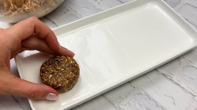 Nützlicher Snack! Schokoriegel mit eigenen Händen! смотреть онлайн