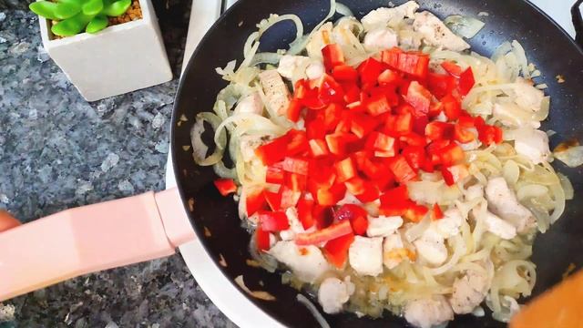 Meine Familie und ich haben uns in dieses köstliche und schnelle Hühnchenrezept verliebt! смотреть онлайн