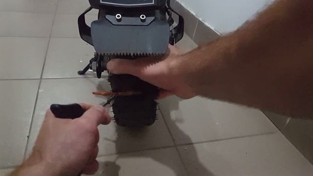 электросамокат Kugoo m5. Пробил колесо смотреть онлайн