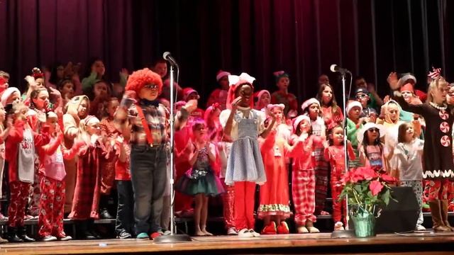 PNG 2018 3rd Grade Christmas Program смотреть онлайн