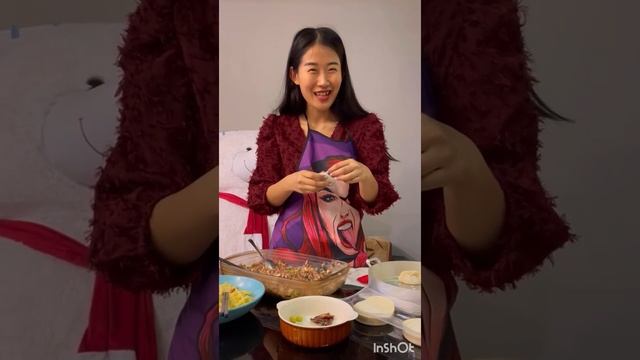 китайский пельмени с предсказанием? 中国女孩在俄罗斯的预言饺子 смотреть онлайн