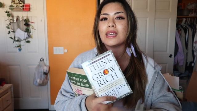 How I use my oracle deck, skincare haul, books im reading смотреть онлайн