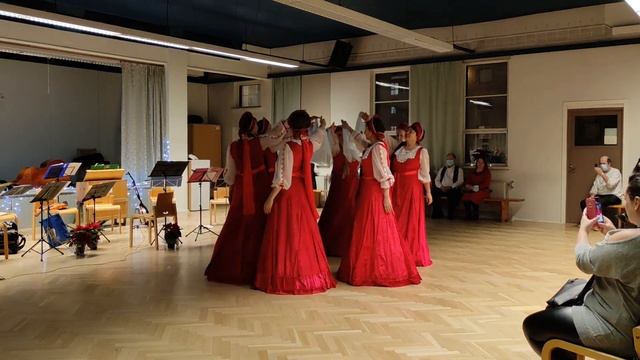 гр."Zorjana", хоровод "Березка", Joulu, Joensuu, 16 декабря 21 г. смотреть онлайн