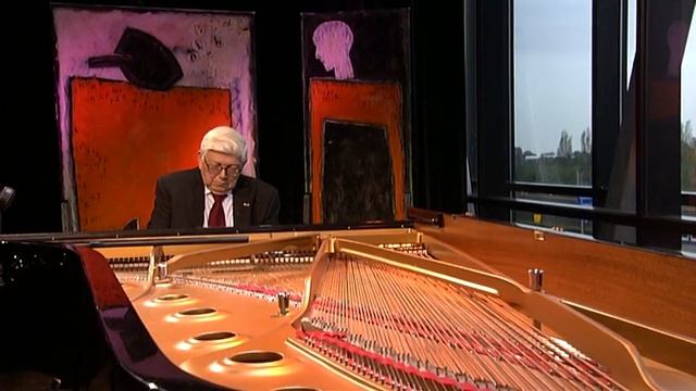 Wim Statius Muller - Mazurka in A minor смотреть онлайн