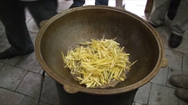 КАК ПРАВИЛЬНО ПРИГОТОВИТЬ НАСТОЯЩИЙ УЗБЕКСКИЙ ПЛОВ смотреть онлайн