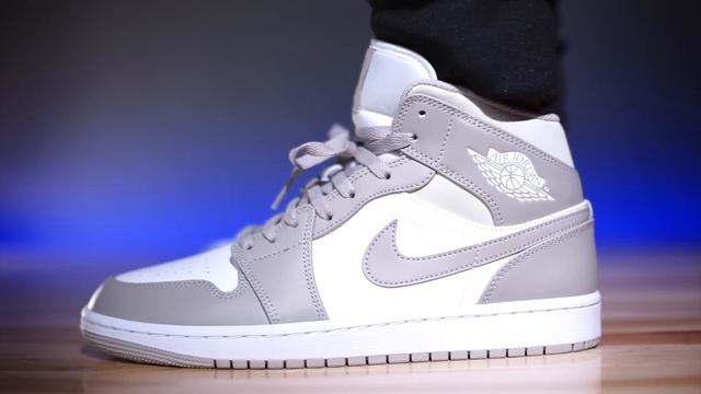 Air Jordan 1 Mid vs Air Jordan 1 Mid SE смотреть онлайн